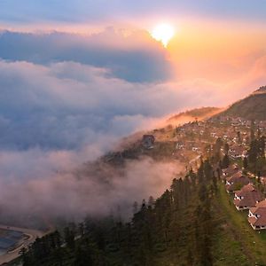 Ville De Mont Mountain Resort